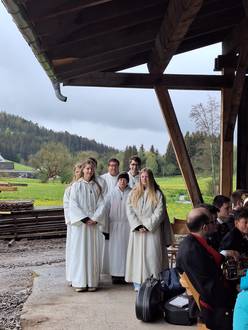 Das Bild zeigt die Eucharistiefeier zu Christi Himmelfahrt